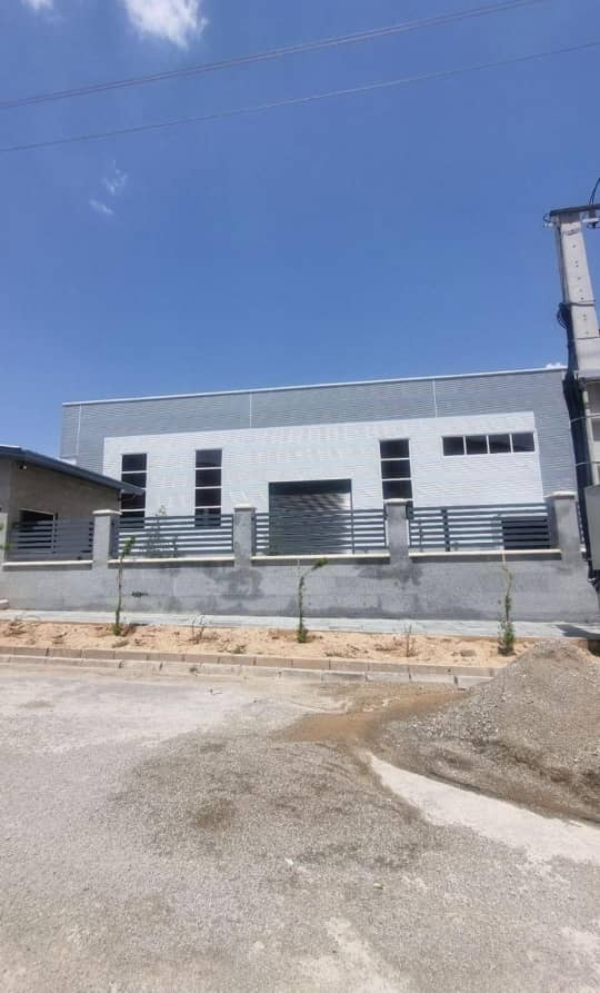 فروش و اجرای ساندویچ پانل سقفی و دیواری نوین پوشش در قزوین